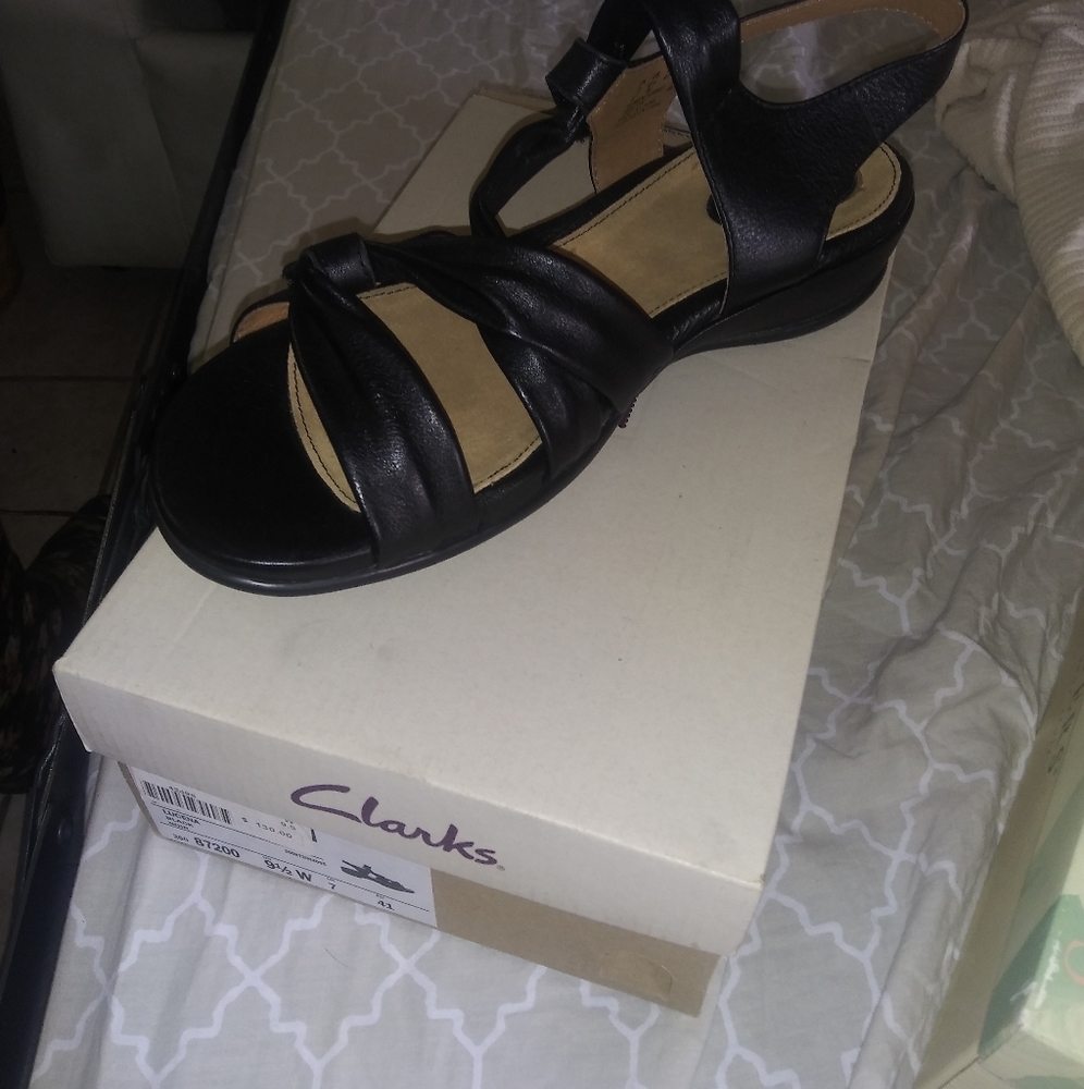 Women's shoes